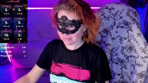 gloriagrays online show from December 8, 12:46 am