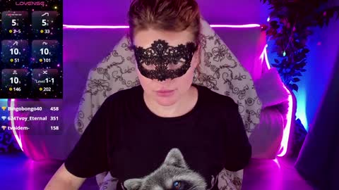 gloriagrays online show from January 24, 1:35 am