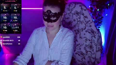 gloriagrays online show from January 19, 11:21 pm