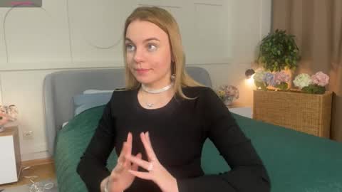 Margo online show from March 15, 1:10 am