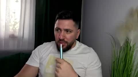 gold_alpha_boy online show from March 30, 12:16 pm