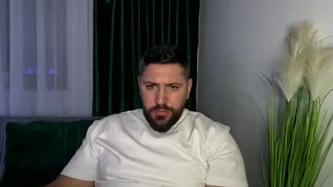 gold_alpha_boy online show from March 12, 6:44 pm