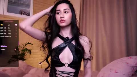 angel online show from October 25, 1:06 am