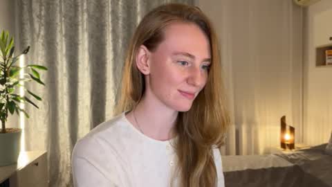 Polly online show from December 21, 2:01 pm