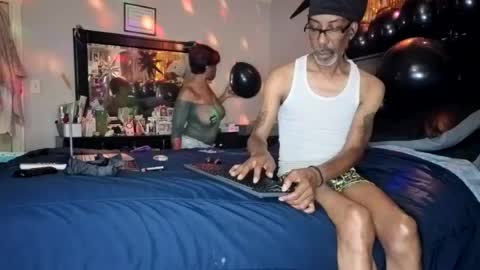 GoodieTimes1 Mrs. Bonnie  Mr. Clyde online show from July 9, 8:51 am