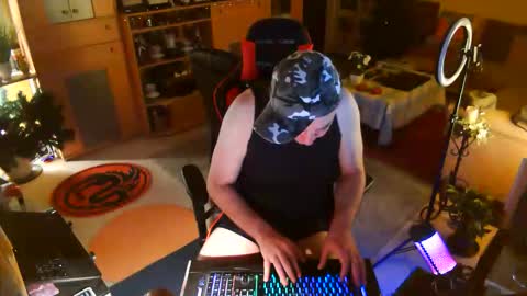 google5001 online show from March 2, 3:44 am