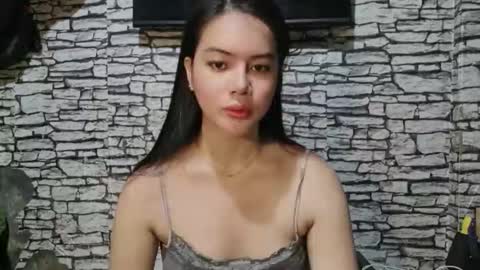 geneviev online show from March 25, 6:42 am