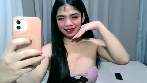 gorgeouspinay_gwen online show from March 21, 9:58 am