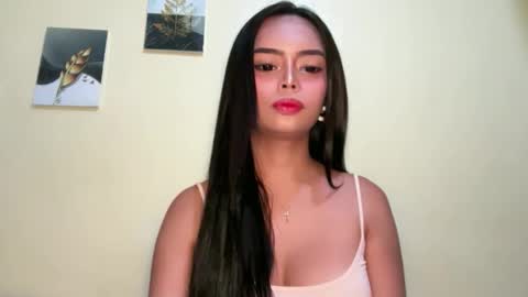 Snapshot of gorgeoustransgirl chatting on October 26, 9:54 am Emmy online show from October 26, 9:54 am