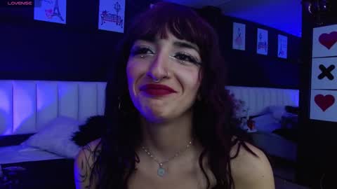 Meredith Alessandra online show from December 15, 5:36 am