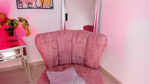 GRACE KIROZ online show from September 21, 3:21 am