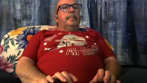 granitebuckeye1969 online show from October 10, 10:58 pm