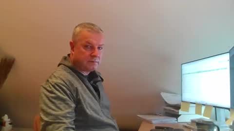 grau197077 online show from February 12, 10:30 am