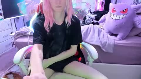 GreenEyedLovexo online show from April 3, 9:33 pm