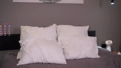 Kelly online show from November 27, 1:19 pm