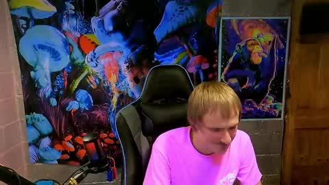 Greenlungs8195 online show from February 16, 6:43 am