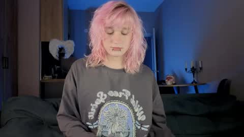 Greg-independent model online show from April 2, 9:55 pm