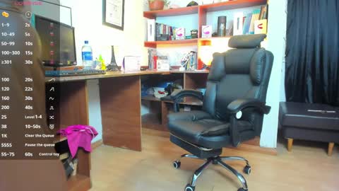 greta_voss online show from April 1, 7:33 pm