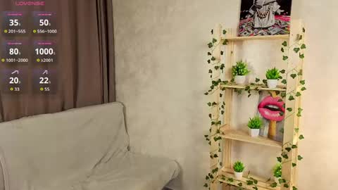 Cutie Ellie online show from May 20, 6:47 pm