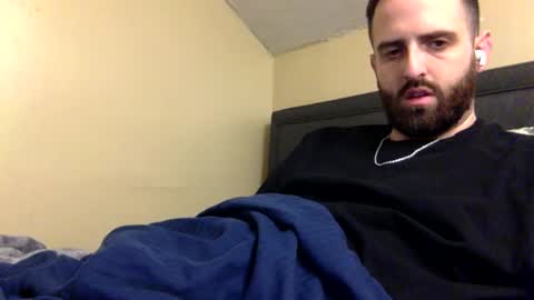 Snapshot of grobs123 chatting on December 9, 3:29 am grobs123 online show from December 9, 3:29 am