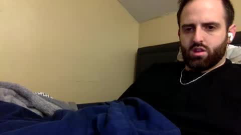 Snapshot of grobs123 chatting on January 17, 1:36 am grobs123 online show from January 17, 1:36 am