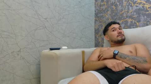 groupsexmen2 online show from April 23, 10:11 pm