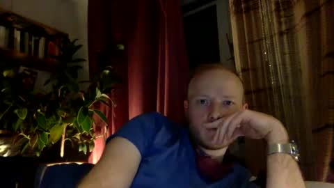 gruendamien online show from January 12, 12:28 am