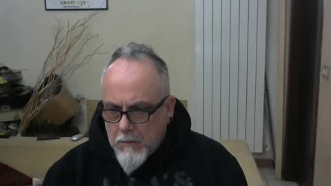 Snapshot of grz65 chatting on January 6, 11:18 am GRIZZLY65 online show from January 6, 11:18 am