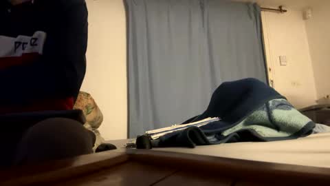 guardiannif_ online show from February 15, 2:04 am