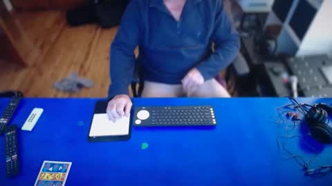 guesswhatigot2 online show from December 2, 8:02 am