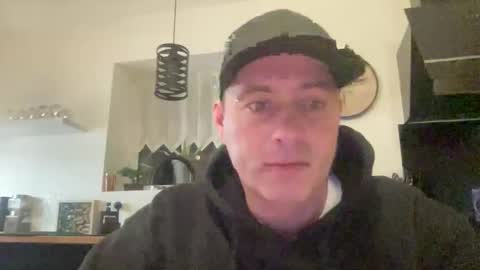 guil0 online show from January 14, 9:12 pm