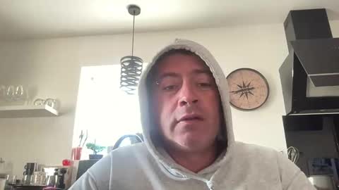 guil0 online show from October 10, 10:43 am