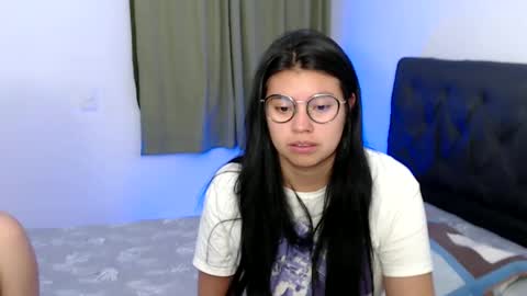 Vane blonde and Hazell black hair online show from December 18, 12:43 am