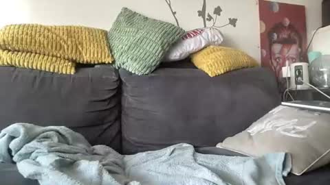 gummicasual online show from June 25, 7:13 am