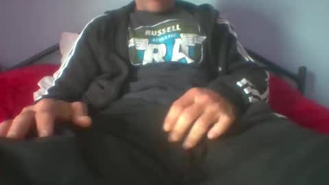 Snapshot of gunishment chatting on February 9, 1:14 pm gunishment online show from February 9, 1:14 pm