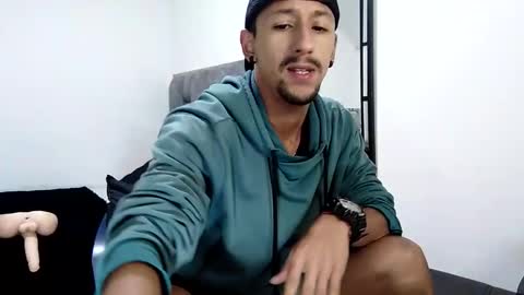 karim online show from January 28, 10:02 am