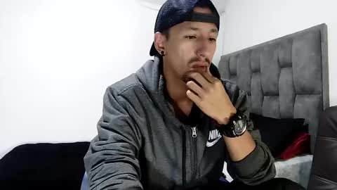 karim online show from February 11, 7:02 am