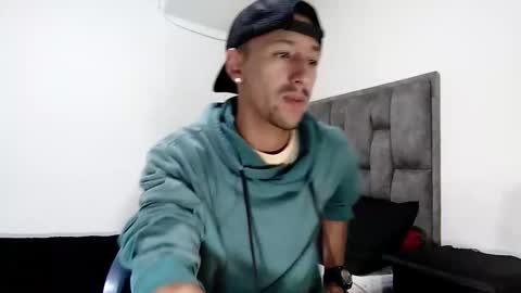 karim online show from March 1, 12:12 pm