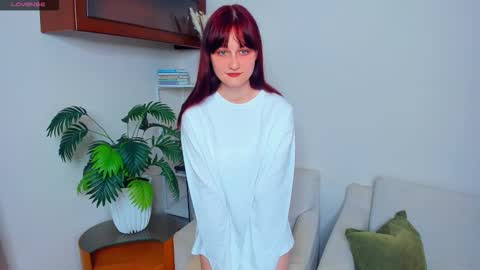 Kelly  Lilly online show from October 10, 6:58 pm