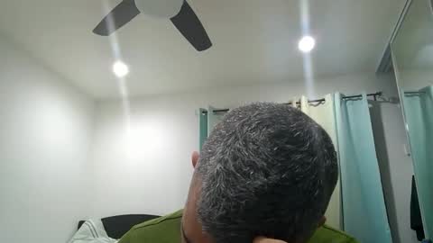 h0nest84 online show from December 23, 6:19 am