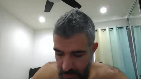 h0nest84 online show from January 14, 7:44 pm