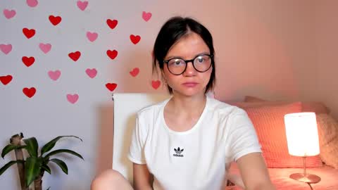 Snapshot of hailey_firee chatting on March 10, 1:01 am Hailey online show from March 10, 1:01 am