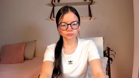 Snapshot of hailey_firee chatting on January 25, 12:17 am Hailey online show from January 25, 12:17 am