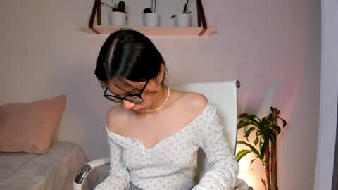 Snapshot of hailey_firee chatting on February 6, 10:53 pm Hailey online show from February 6, 10:53 pm