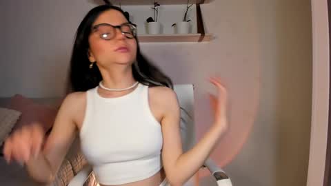 Snapshot of hailey_firee chatting on February 1, 11:06 pm Hailey online show from February 1, 11:06 pm