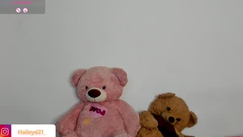 Hailey online show from February 18, 1:16 am