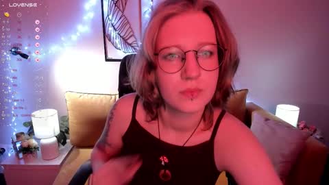 Hailey online show from October 18, 9:24 am