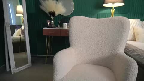 Hailey online show from March 5, 12:58 pm