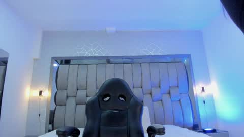 Snapshot of hailybairen chatting on March 6, 7:43 pm  Haily Bairen online show from March 6, 7:43 pm