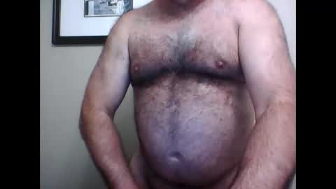 Snapshot of hairydaddreams chatting on September 20, 6:16 am hairydaddreams online show from September 20, 6:16 am